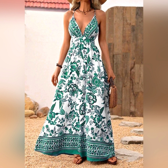 * New Flowy Boho Tribal Maxi Dress Halter White Green - Picture 3 of 8